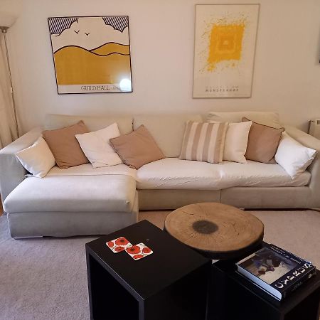 Seaside Spacious Apartment With Sea View Limassol Exterior photo